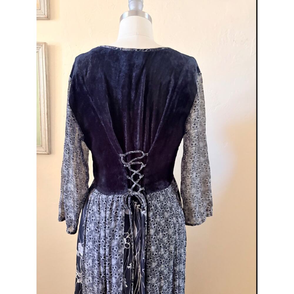 Vintage 1990s M.P.H. Black Velvet Patchwork Midi Dress Whimsigoth Boho Corset - Picture 8 of 10